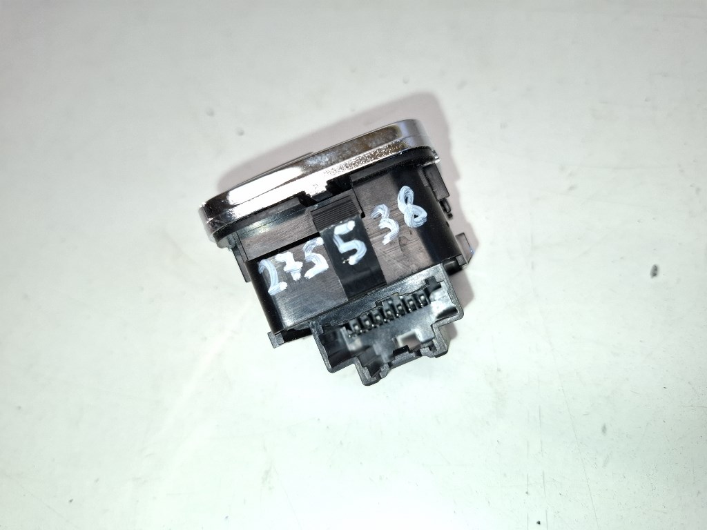 Ford Mondeo (MK5) bal elsõ központizár kapcsoló BB5T14776AC 3. kép