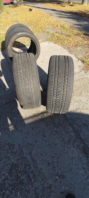  275/40 R22" újszerű Pirelli téli gumi szett (Elsők) 3. kép