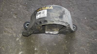 Opel Insignia Motortartó Bak
