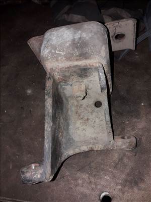 Suzuki Samurai Váltótartó Bak