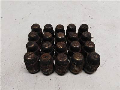 Kia Carens (UN) Kerékanya