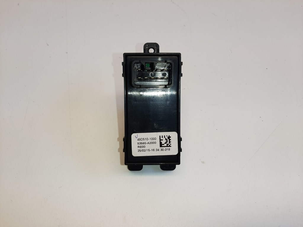 Kia Ceed (JD) jobb elsõ ablakemelõ kapcsoló 93580A2000 2. kép