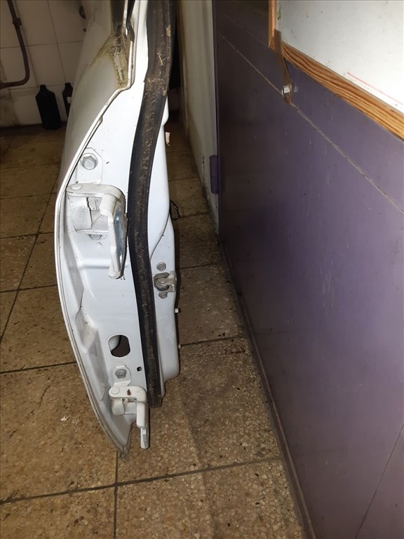 Suzuki Swift III 04-10 Jobb Elsõ Ajtó 5. kép