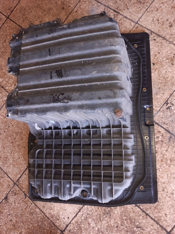 BMW E90 Csomagtér Tálca 2. kép