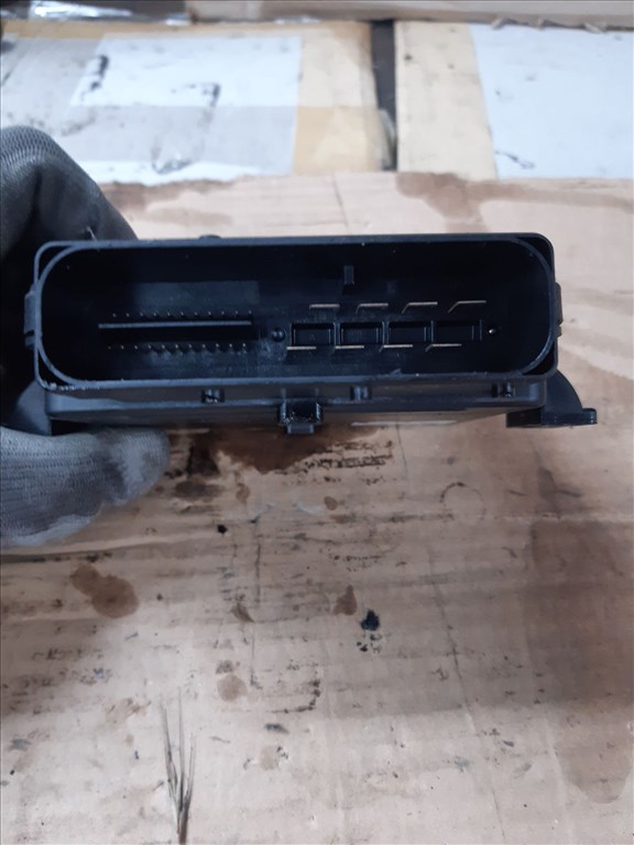 Audi A6 C5 Kézifék Vezérlõ 4F0 910 801 A 2. kép