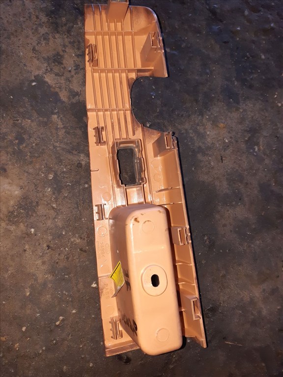 Kia Sorento Jobb Elsõ Ablakemelõ Kapcsoló Keret 3. kép