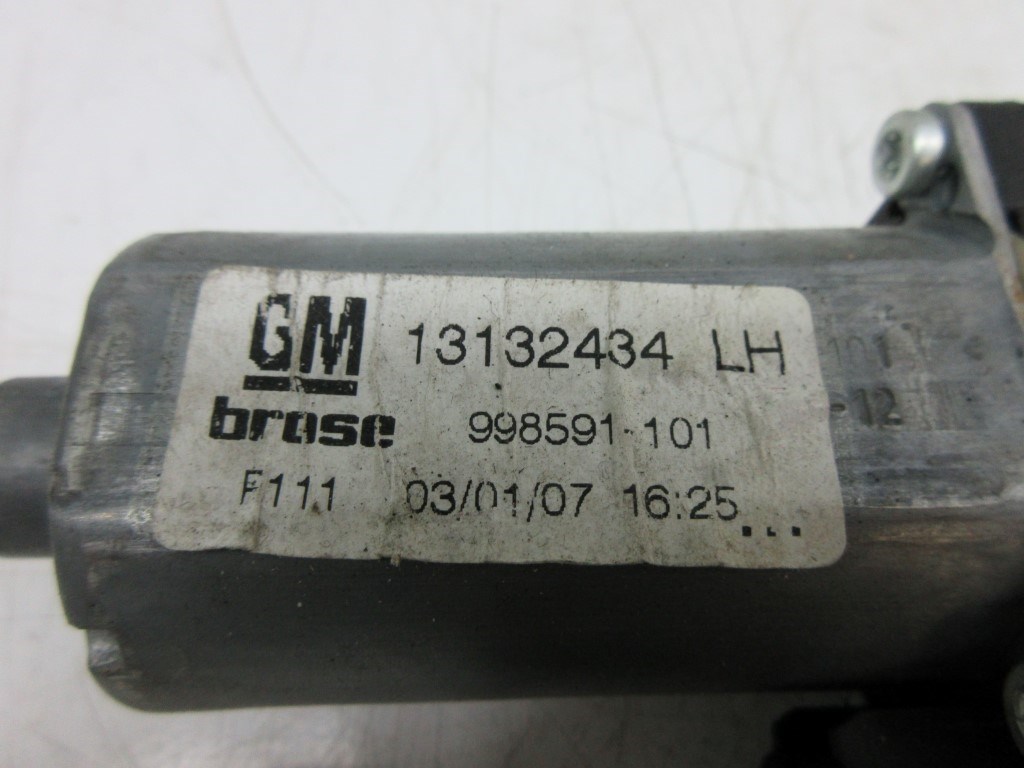 Opel Zafira B bal elsõ ablakemelõ motor 13132434 2. kép