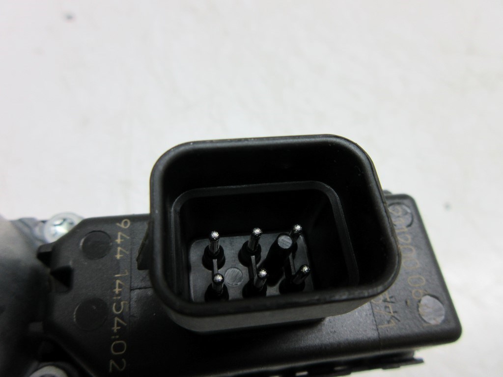 Opel Zafira B bal elsõ ablakemelõ motor 13132434 3. kép