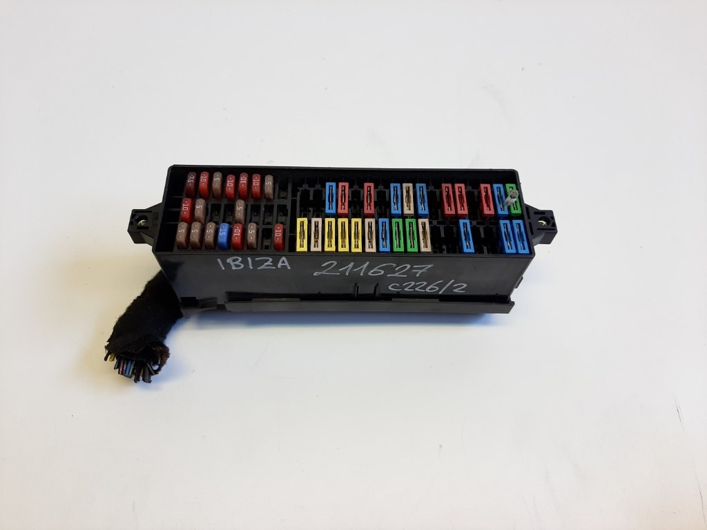 Seat Ibiza (6J) biztosítéktábla utastér 1. kép