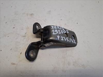 Toyota Yaris (XP130) jobb első felső ajtó zsanér
