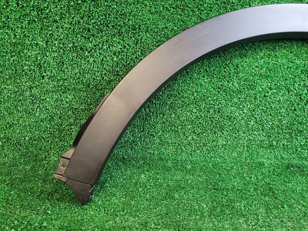 SUZUKI SX4 S-Cross II Bal hátsó Sárvédő Szélesítő 7726161M0 7. kép