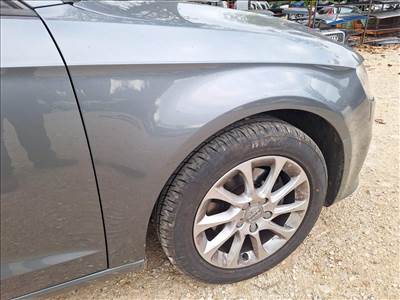 Audi A3 (8V) LX7R Jobb első sárvédő 