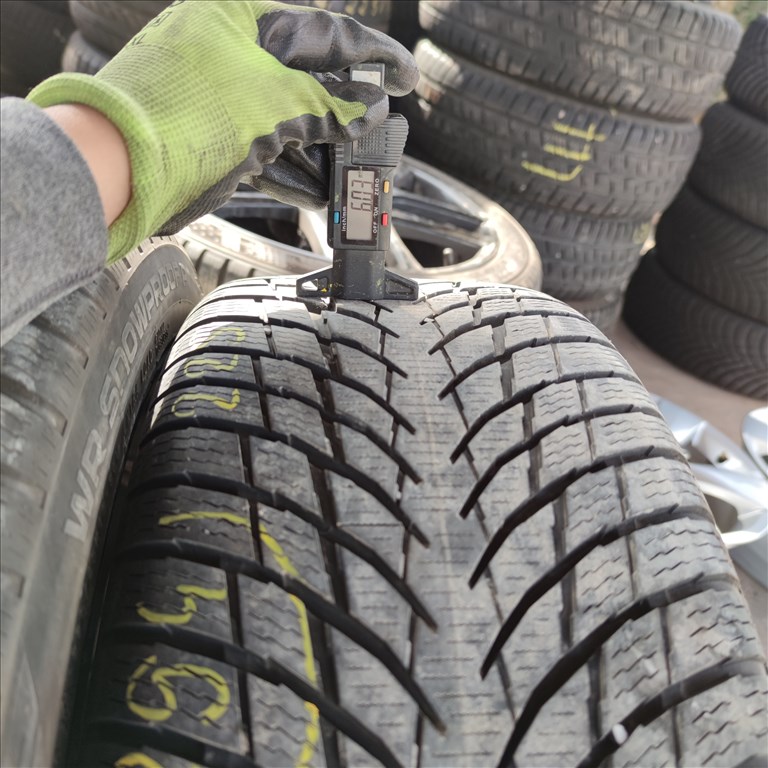  225/45 R19 Nokian téli gumi 38000ft a 2db/294/ 2. kép