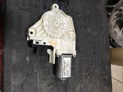 Audi A5 (B8 - 8T) jobb ablakemelő motor  84f959802d