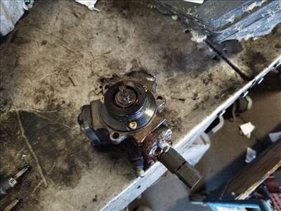 Mercedes w638 Vito 2.2 CDI nagynyomású szivattyú a6110700601 0986437007