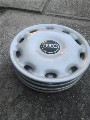 Audi 15-ös gyári dísztárcsa 