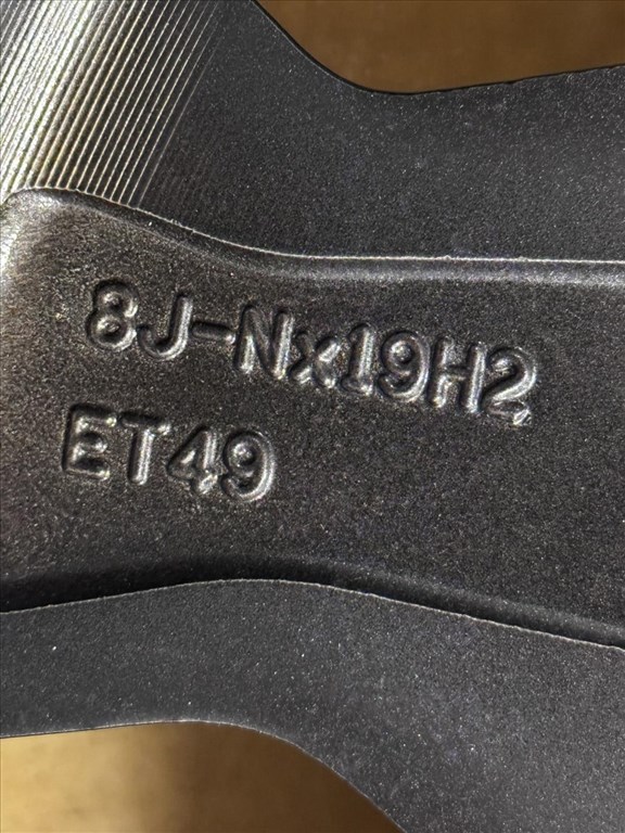 R19 Original Seat 8J ET49 - 5FA601025AE /  5FA 6010 25AE 1db alufelni felni 7. kép