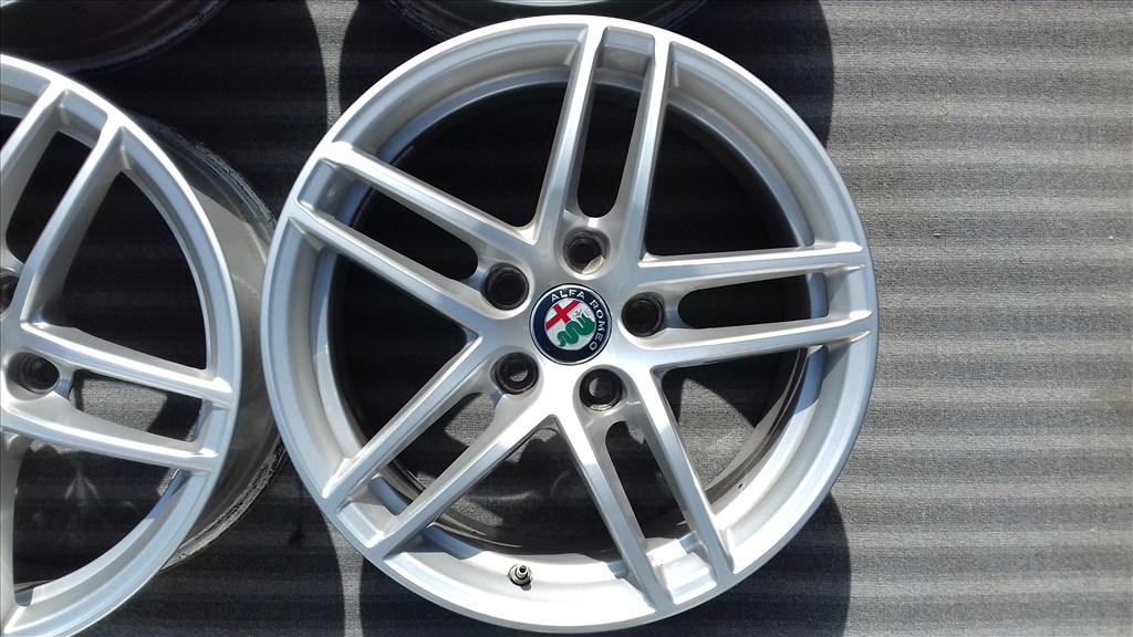  5x110 lyukosztású 7JJ 16" újszerű Alfa Romeo (gyári felni) alufelni + TPMS / Fiat Opel Saab 2. kép