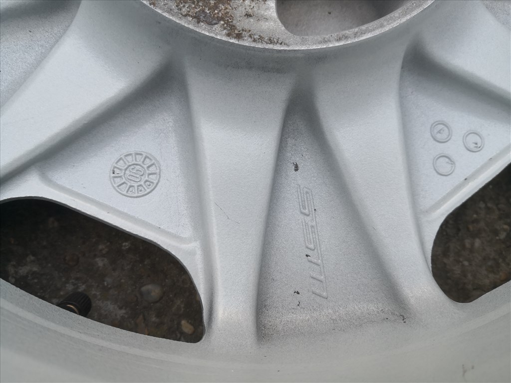 Audi 80 15-ös alufelni pótkeréknek 1db  5. kép