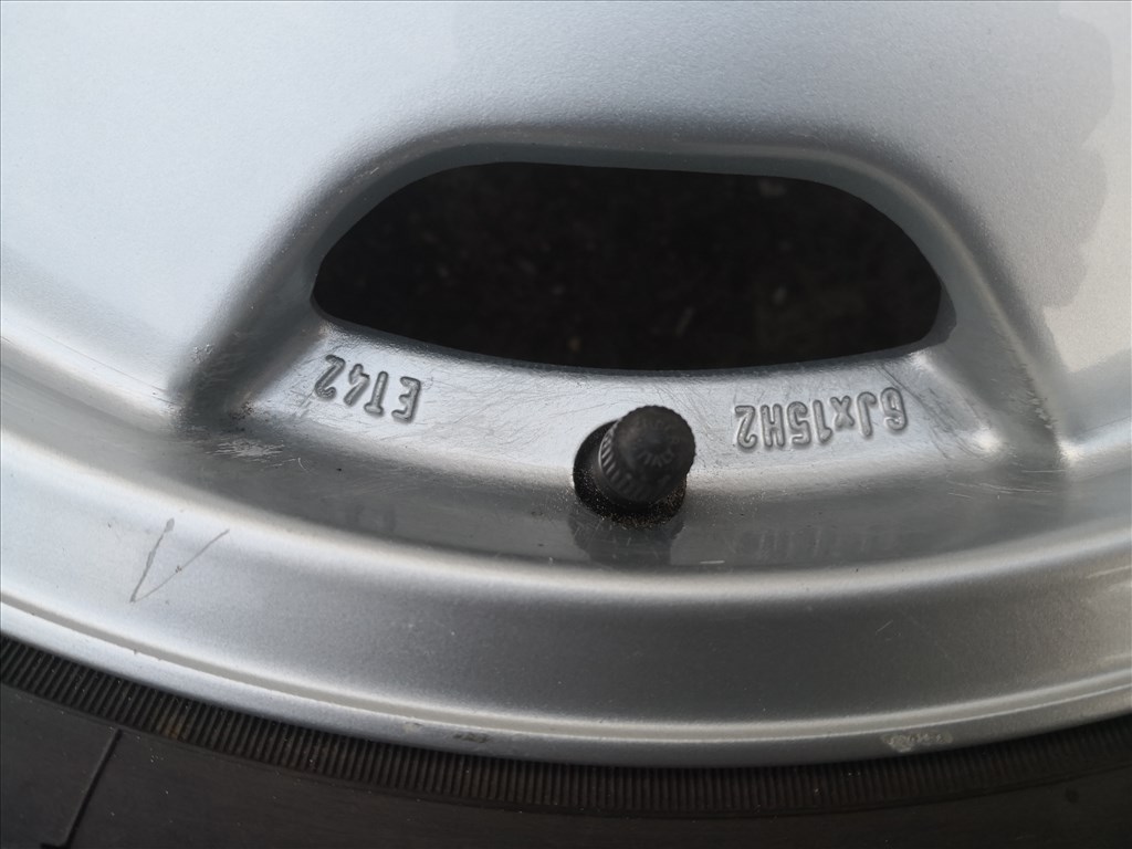 Audi 80 15-ös alufelni pótkeréknek 1db  2. kép