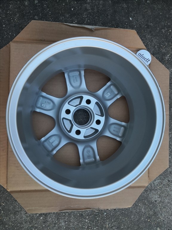 14-es új 4x100-as alufelni 8. kép