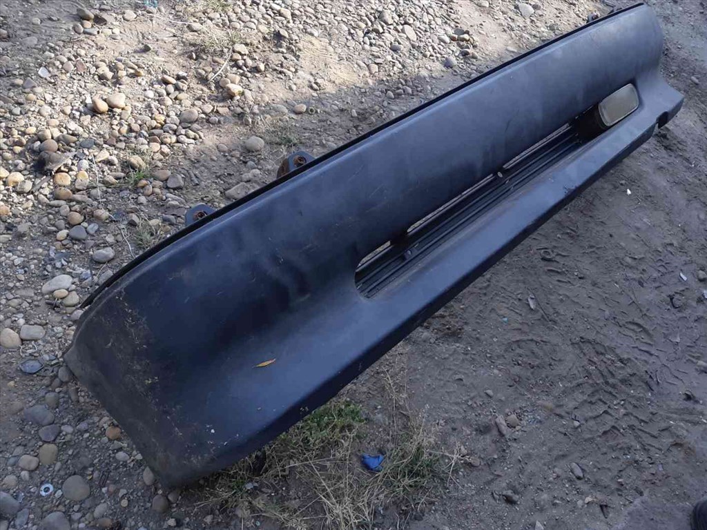 Suzuki Swift II 92-96 Hátsó Lökhárító 71812-60B00 2. kép