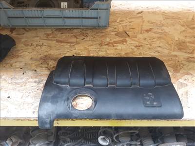 Peugeot 206 Motor Burkolat