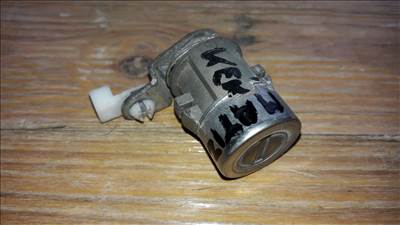 Daewoo Matiz Bal Első Ajtó Zárbetét