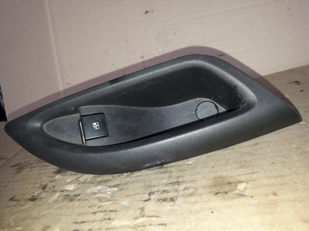 Opel Astra K Jobb Hátsó Ajtó Behúzó  Ablakemelõ Kapcsoló 1. kép