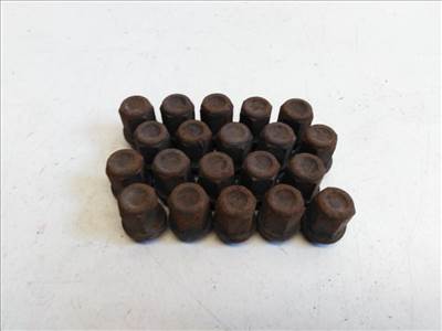 Hyundai I 40  Kerékanya