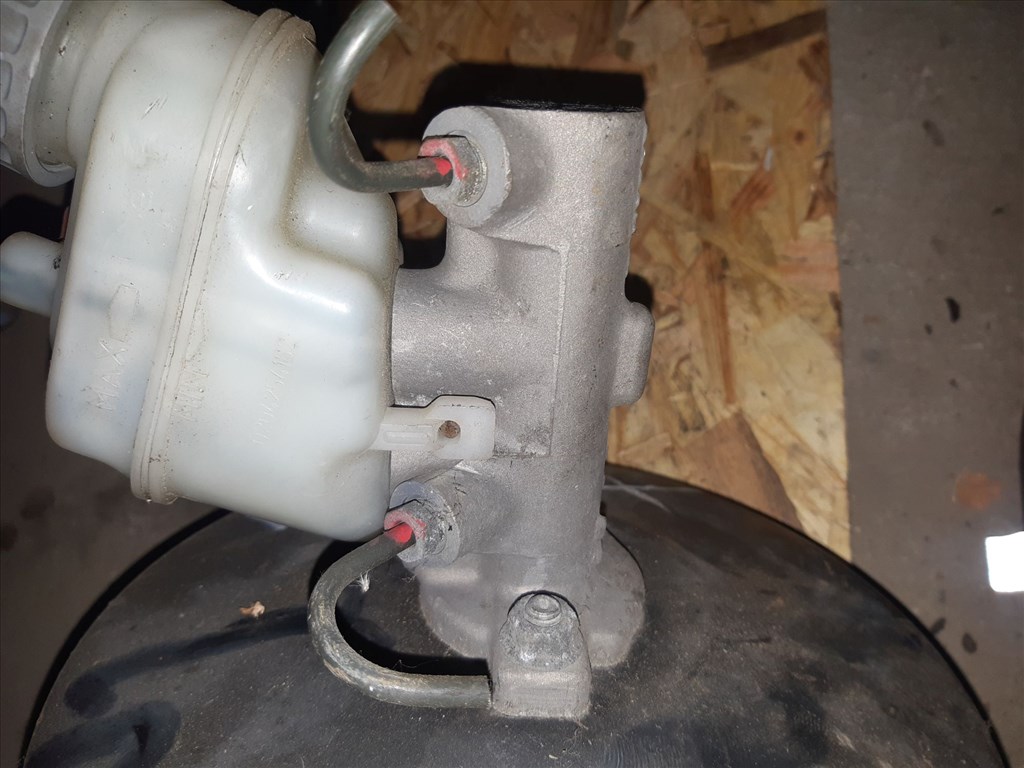 Suzuki Ignis 03-07 Devander  Fõfék Munkahenger  Fékfolyadék Tartály 51000-86G10 2. kép