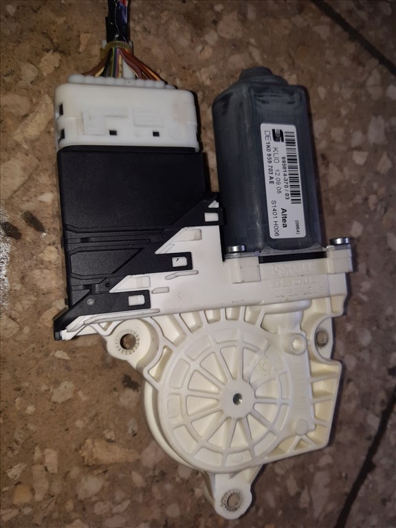 Seat Altea Bal Hátsó Ablakemelõ Motor 1K0 959 703 AE 2. kép