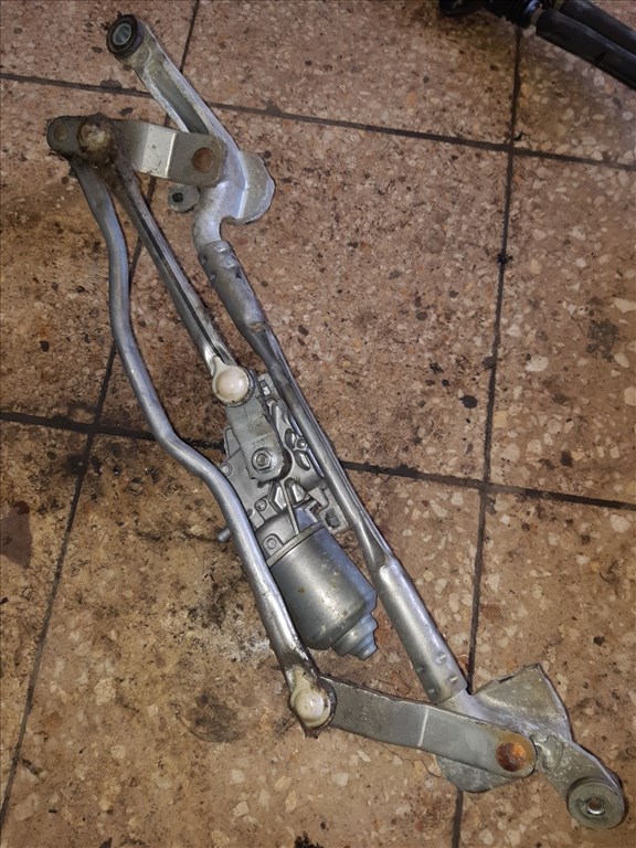 Mazda 5 05-10 Elsõ Ablaktörlõ Motor ቛõ Ablaktörlõ Mechanika 159300-0600 2. kép