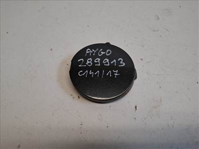 Toyota Aygo (AB10) első vonószemtakaró 521270H070