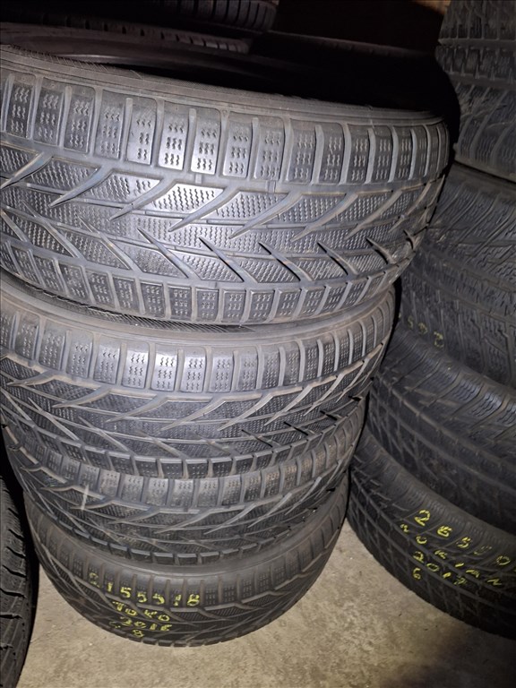  215/55/18" Toyo téli gumi  2. kép