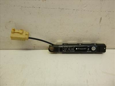 Volkswagen golf plus  antennaerősítő (antenna erősítő) 5M0035577
