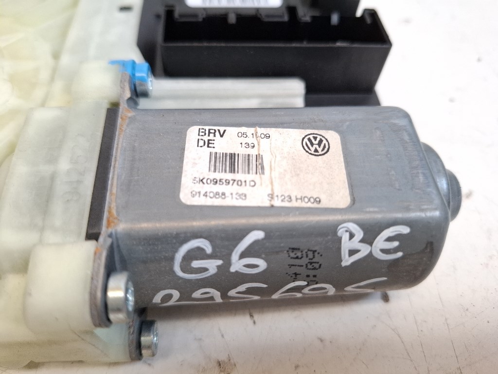 Volkswagen Golf VI 5 ajtós bal elsõ ablakemelõ motor 5K0959701D 3. kép