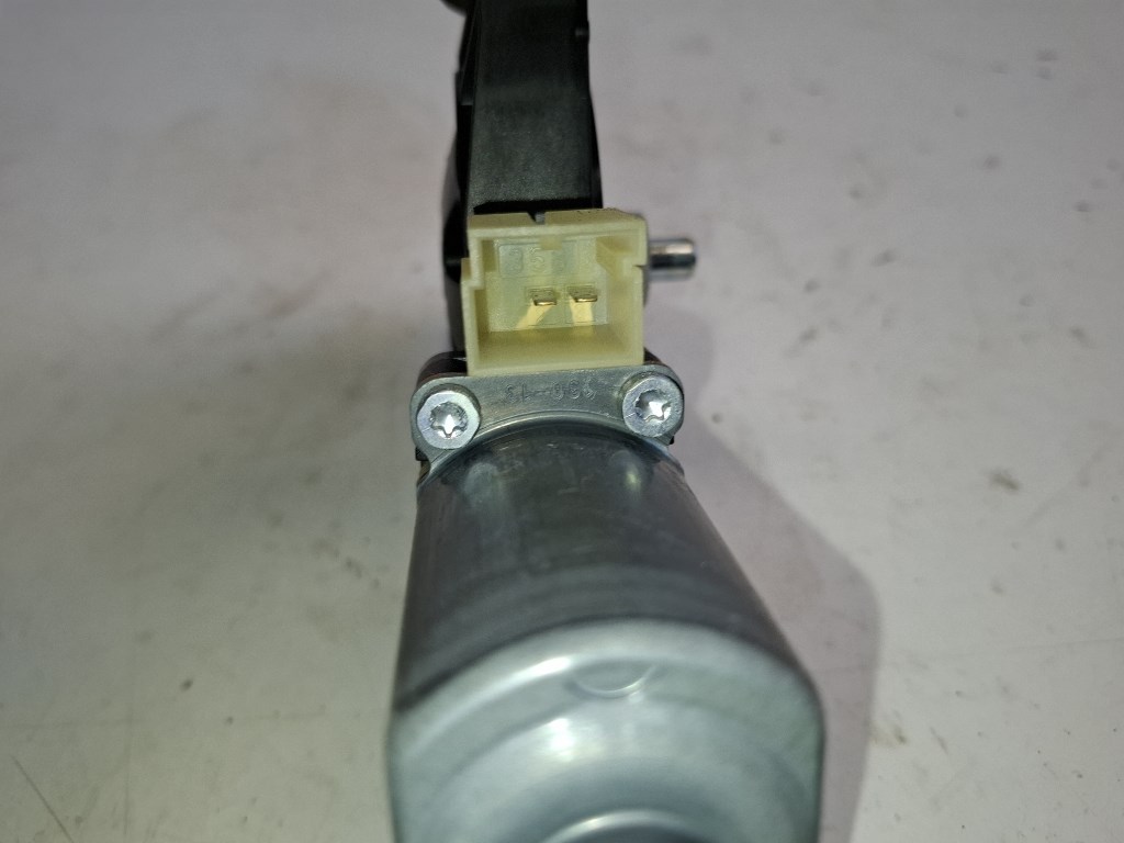 Volkswagen Golf VII (5G) bal elsõ ablakemelõ motor 5Q0959801B 0130822379 3. kép