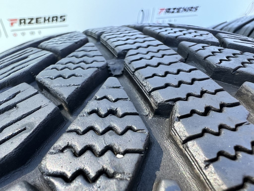 185/65 R15 Semperit Master Grip 2 téli gumi 5mm 4. kép