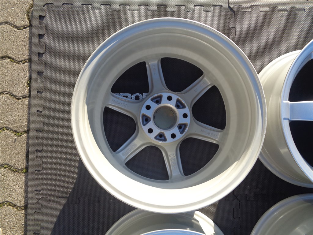 Új Rial alufelni 16-os, 5×114.3-as osztóval eladó. 6. kép