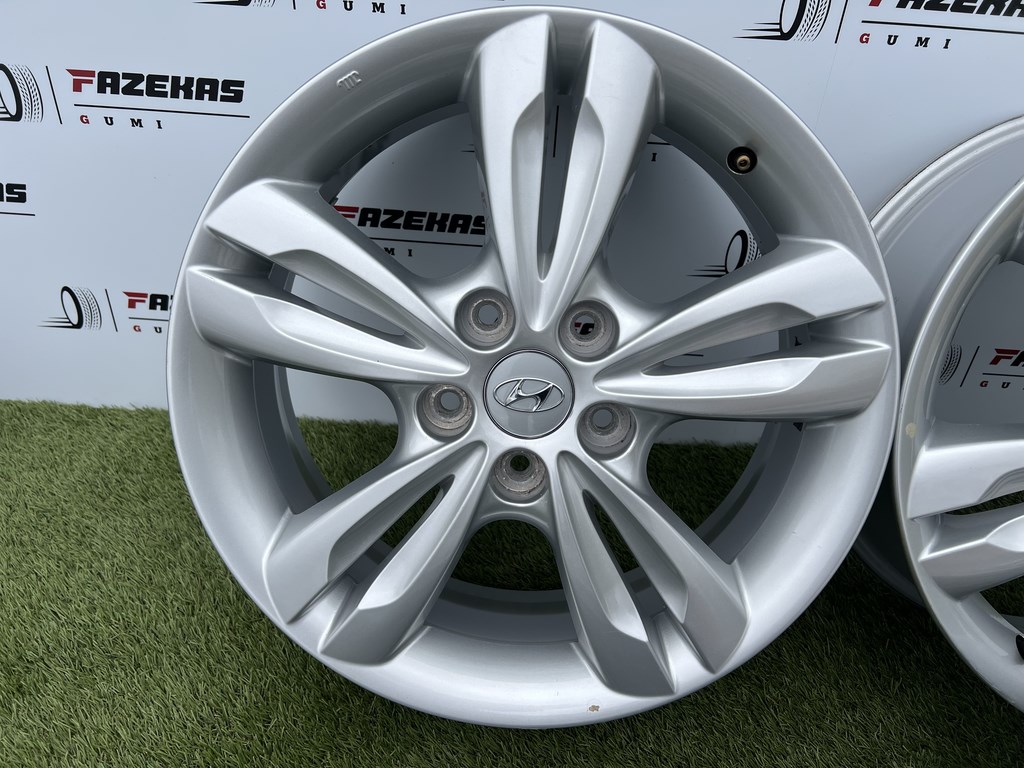 5x114.3 17" Hyundai gyári alufelni 6,5Jx17h2 ET48 5. kép