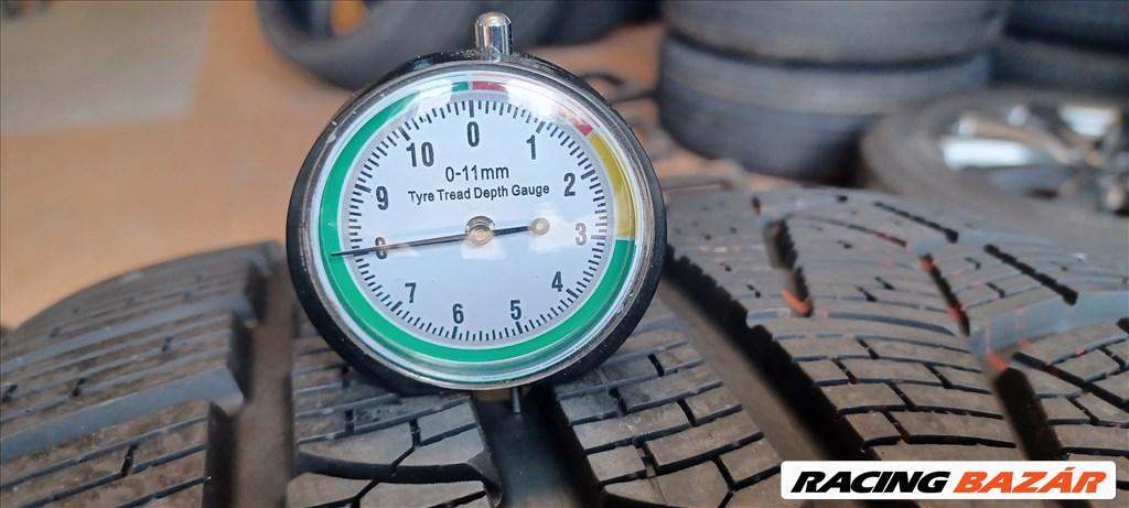 Pirelli Sottozero Winter240 255/40 R18 téli gumik 4db. 7,5-8mm 3. kép