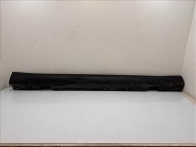 BMW X1 E84 jobb oldali küszöb burkolat 51772990170