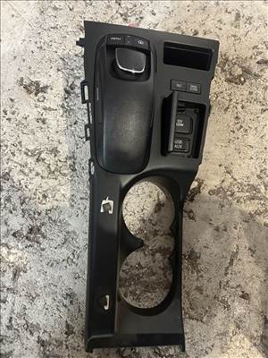 Lexus CT középkonzol 