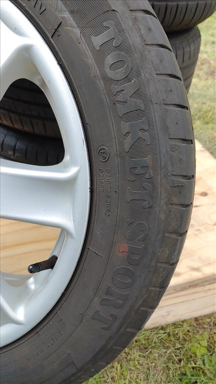  5x114.3 lyukosztású 16" használt Rial alufelni, rajta 205/55 újszerű nyári gumi 12. kép