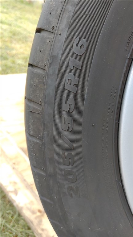  5x114.3 lyukosztású 16" használt Rial alufelni, rajta 205/55 újszerű nyári gumi 14. kép