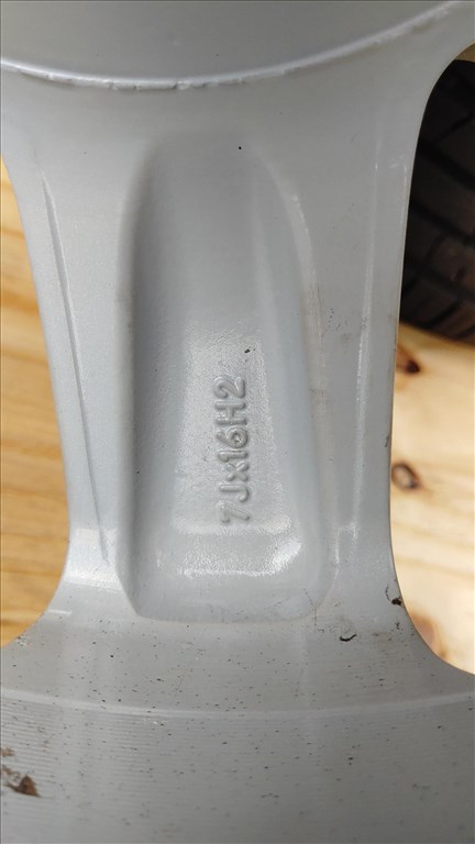  5x114.3 lyukosztású 16" használt Rial alufelni, rajta 205/55 újszerű nyári gumi 20. kép