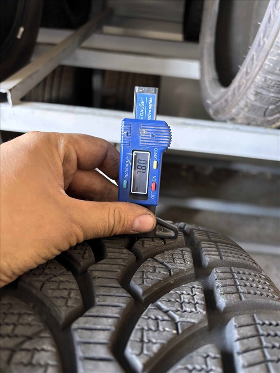 225/50 r17 Bridgestone dot2220 7,5mm téligumi 4db 225/50r17 garnitúra 9. kép