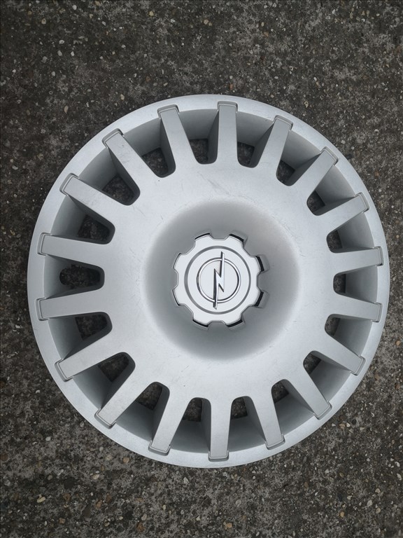Opel 1-2 darabos gyári dísztárcsák  3. kép