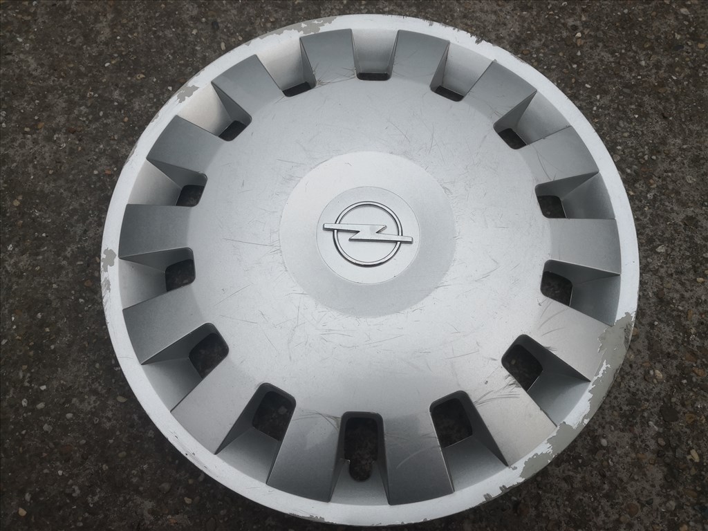 Opel 1-2 darabos gyári dísztárcsák  4. kép
